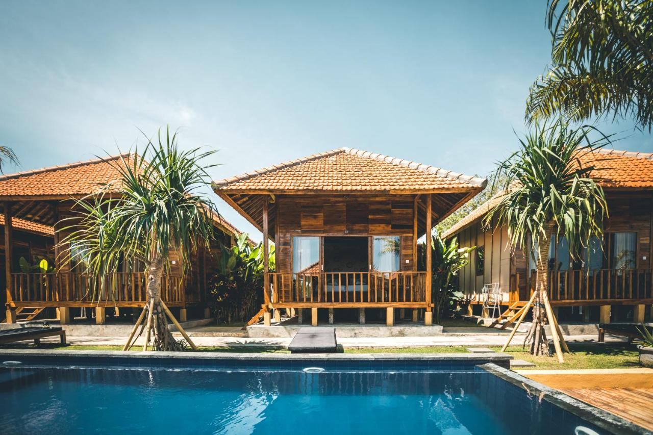 Ocho Bali Surf Camp Apartment Uluwatu  Exterior photo