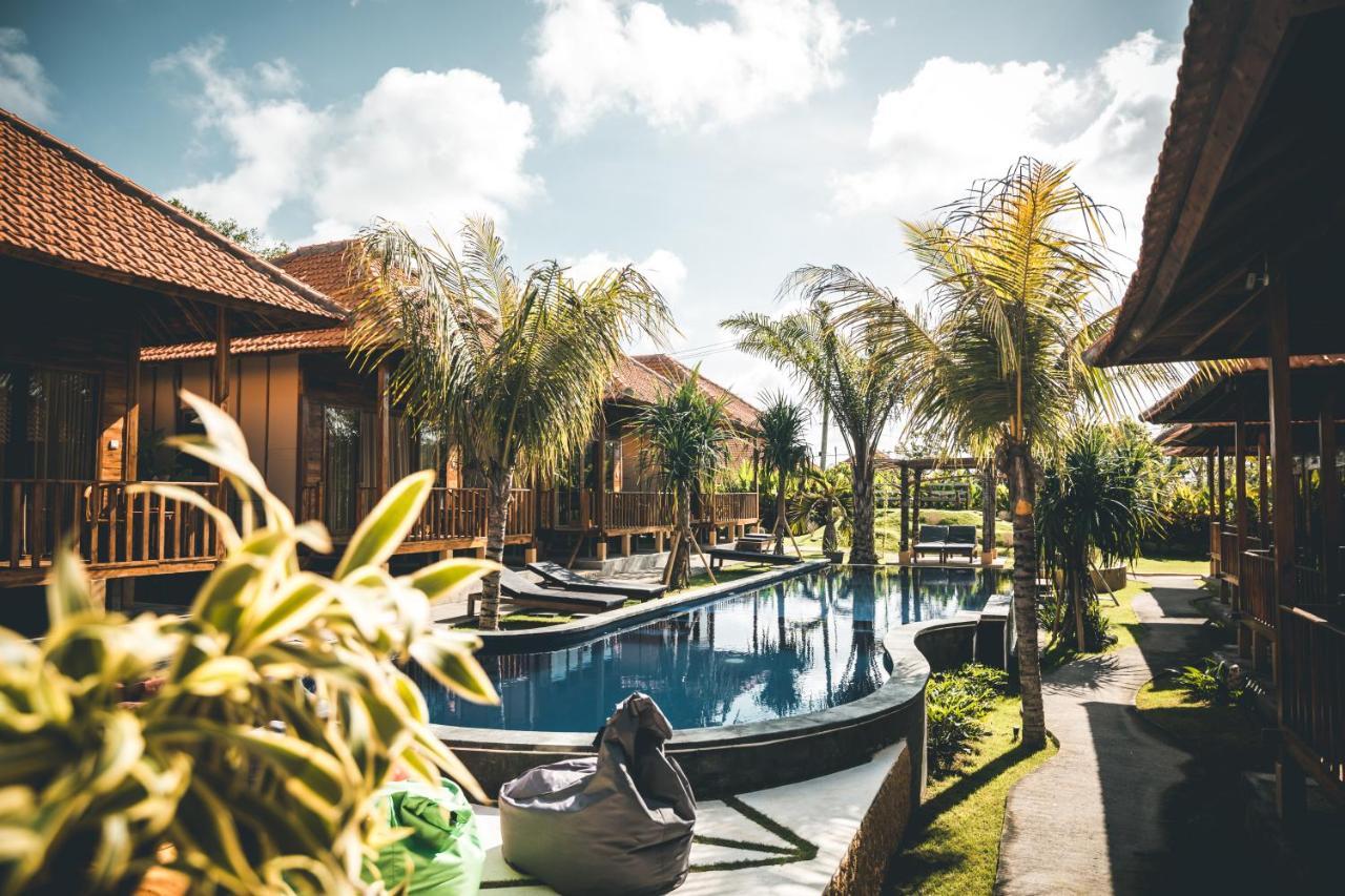 Ocho Bali Surf Camp Apartment Uluwatu  Exterior photo