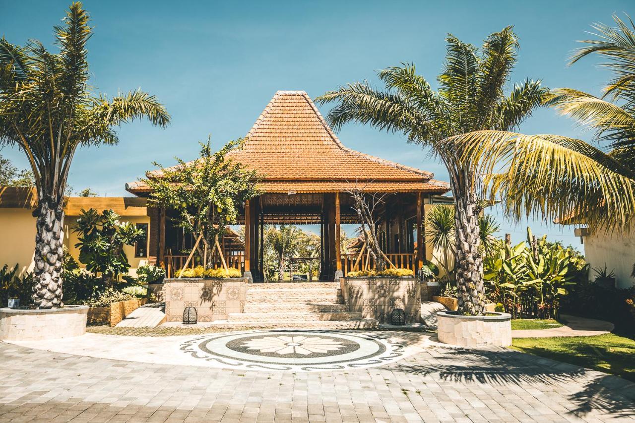 Ocho Bali Surf Camp Apartment Uluwatu  Exterior photo
